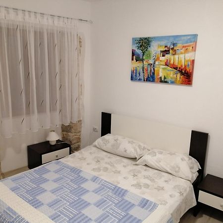 Apartment Elena Bale Oda fotoğraf
