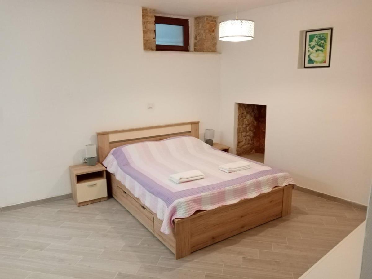 Apartment Elena Bale Dış mekan fotoğraf