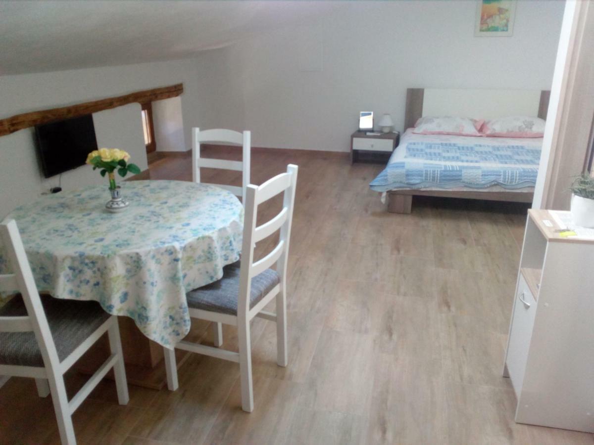 Apartment Elena Bale Dış mekan fotoğraf