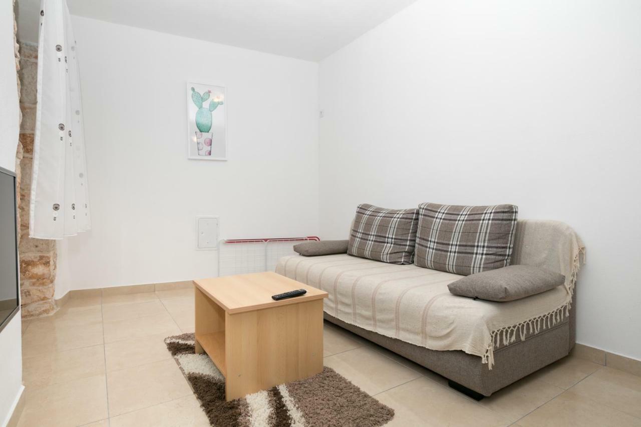 Apartment Elena Bale Dış mekan fotoğraf