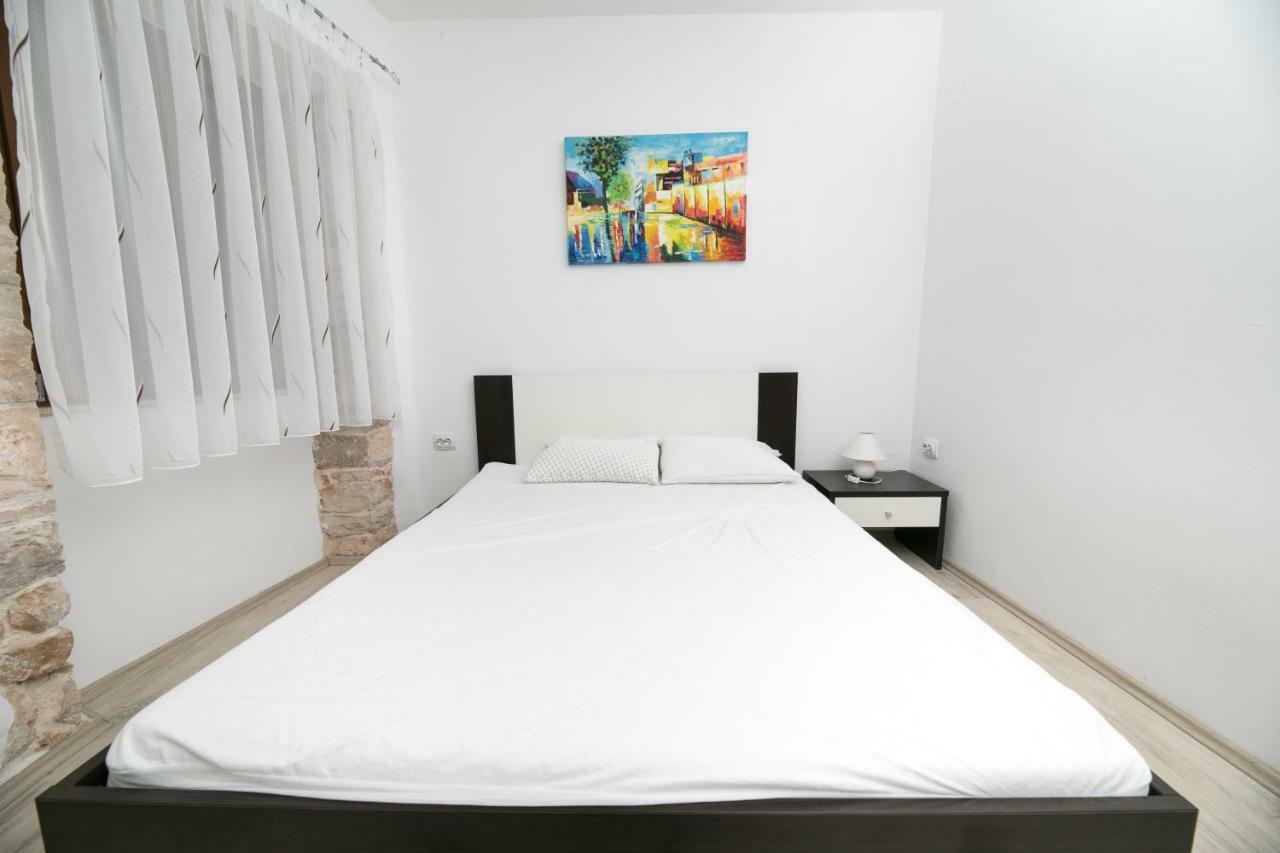 Apartment Elena Bale Dış mekan fotoğraf