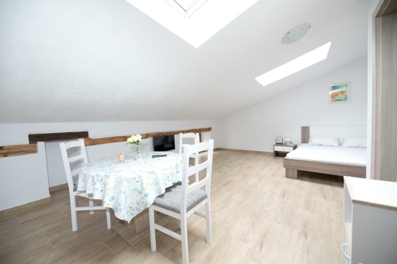 Apartment Elena Bale Dış mekan fotoğraf