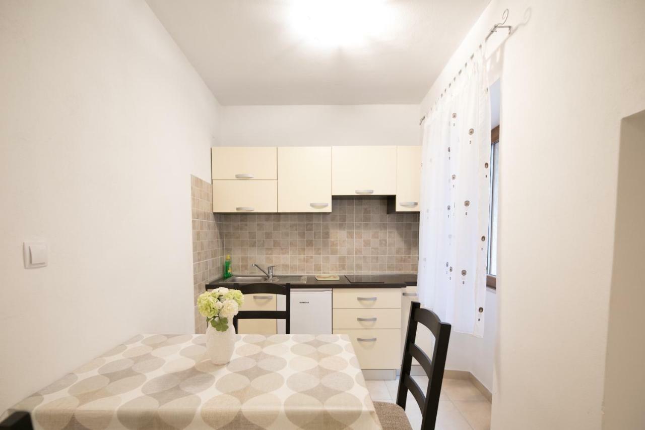 Apartment Elena Bale Dış mekan fotoğraf
